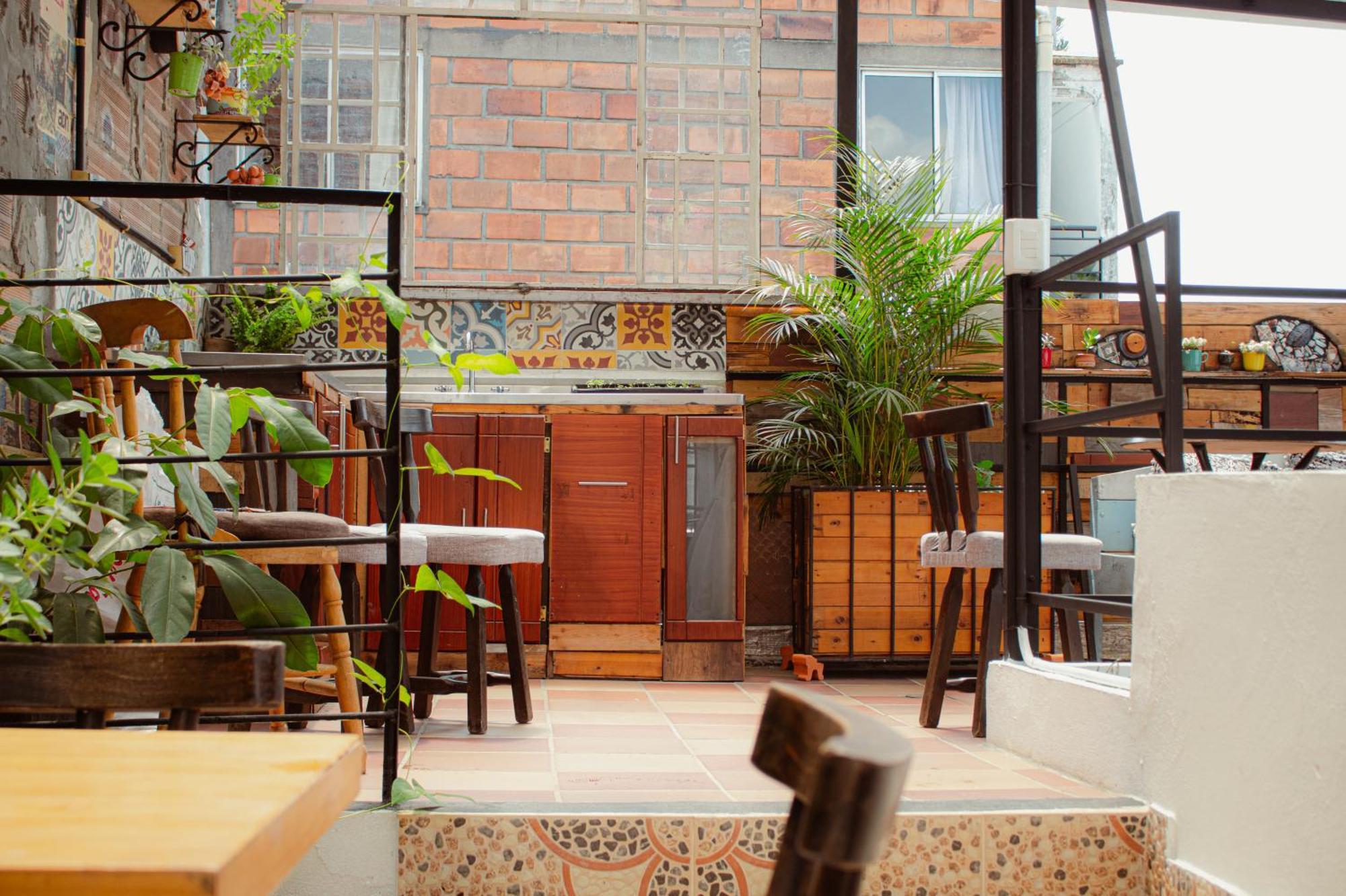 Adn Algo De Nosotros - Malaika Hostel Medellin Ngoại thất bức ảnh