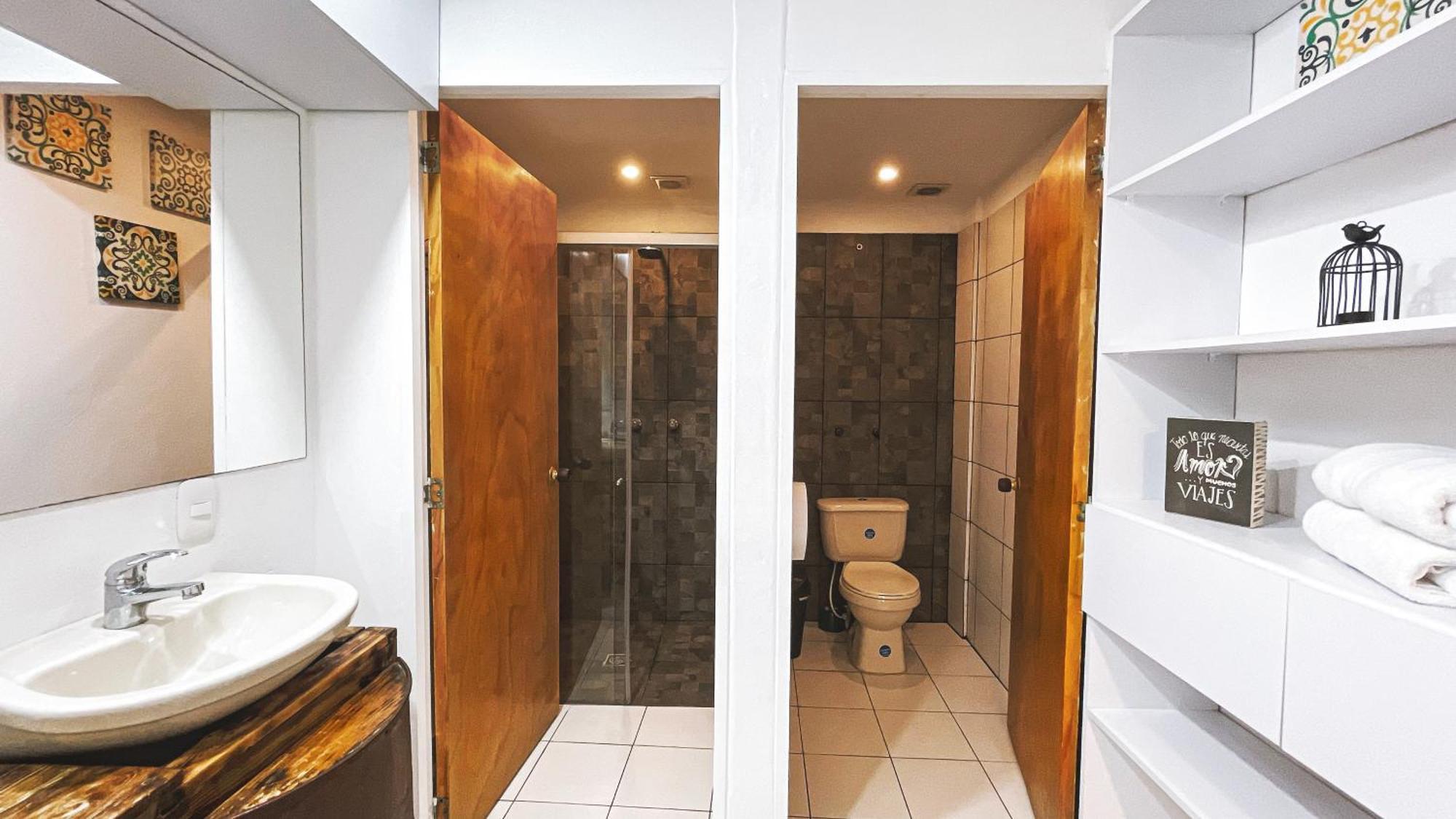 Adn Algo De Nosotros - Malaika Hostel Medellin Ngoại thất bức ảnh