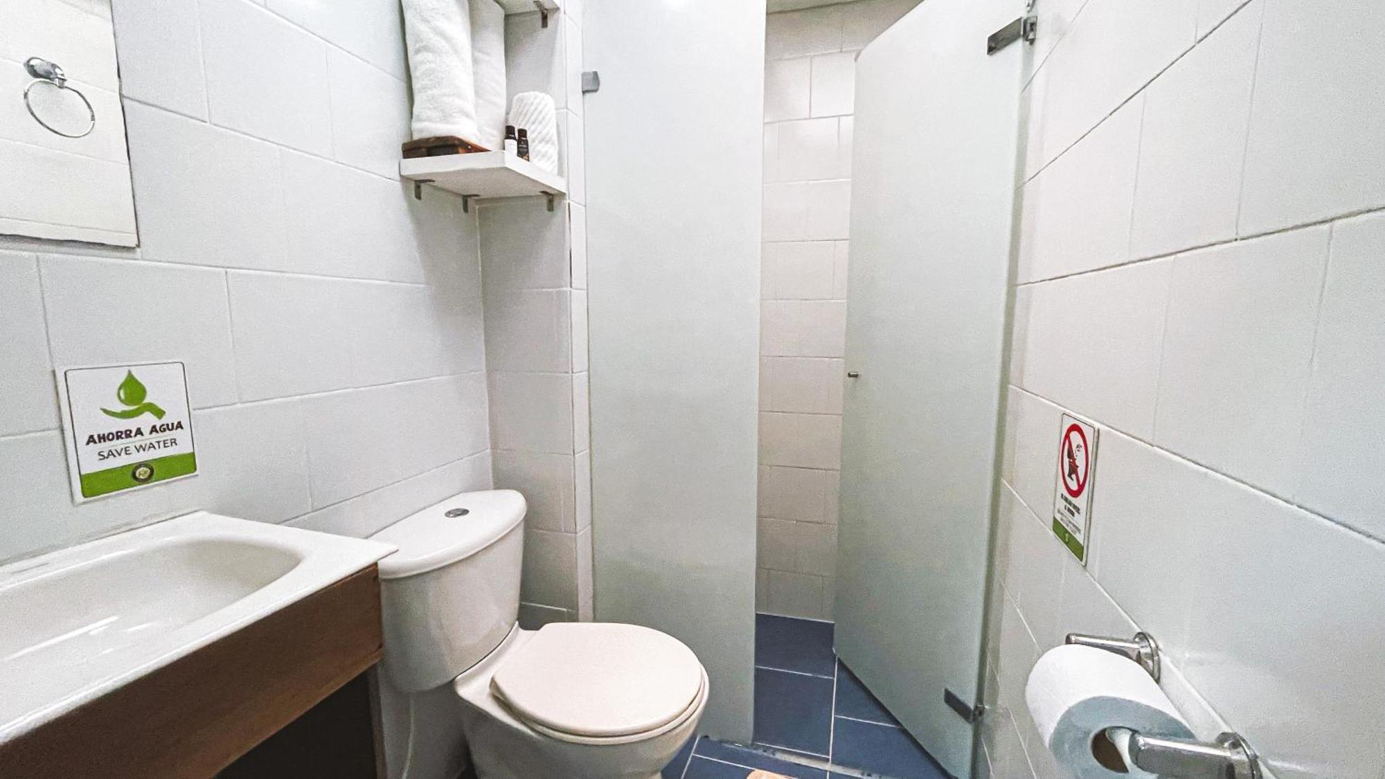 Adn Algo De Nosotros - Malaika Hostel Medellin Ngoại thất bức ảnh